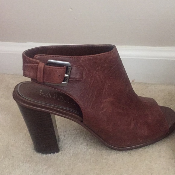Ralph Lauren chocolate brown heels - Picture 4 of 4